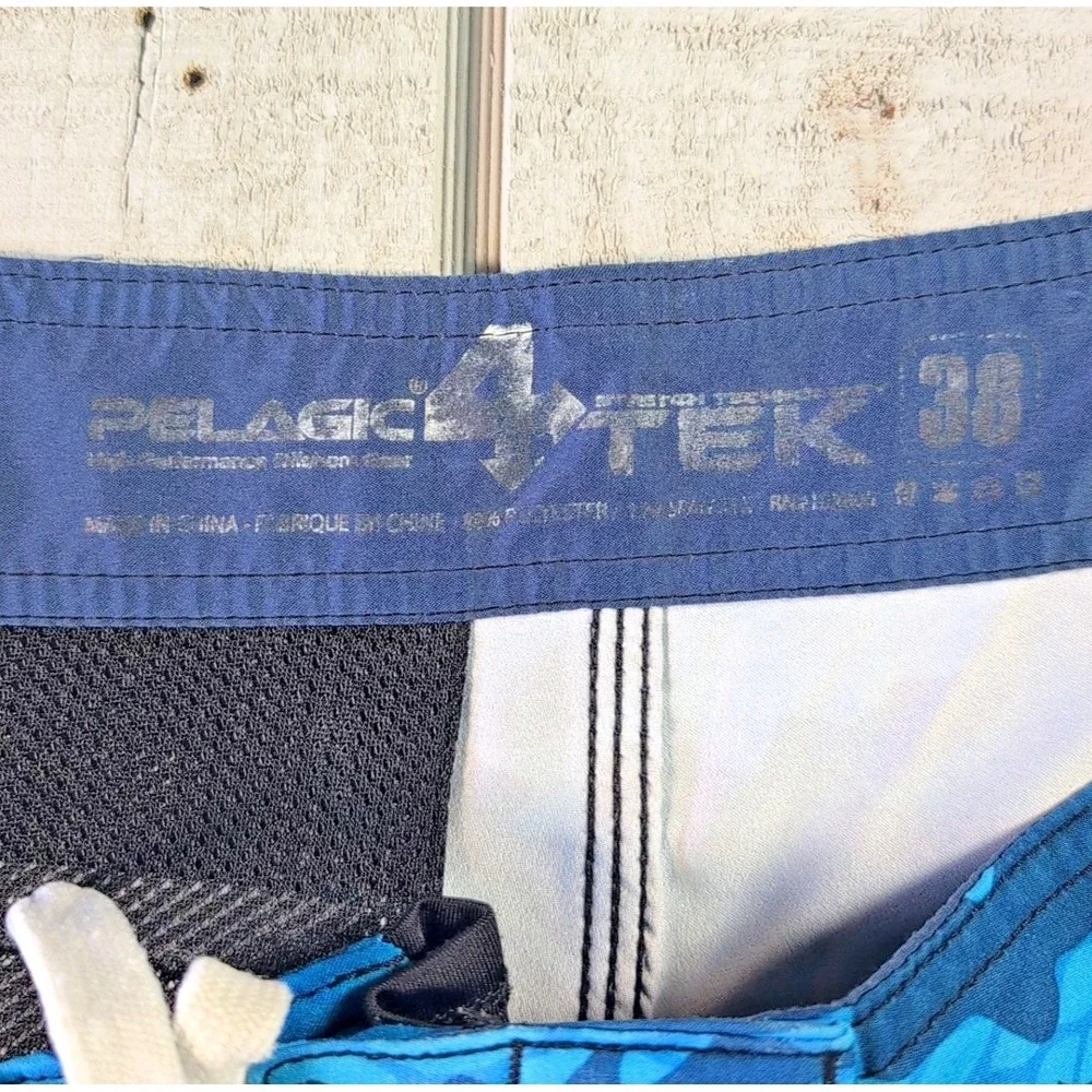 Pelagic 4 Tek Board Shorts Men's 38 Blue Fish Camouflage Performance Zip Pocket - Picture 5 of 8
